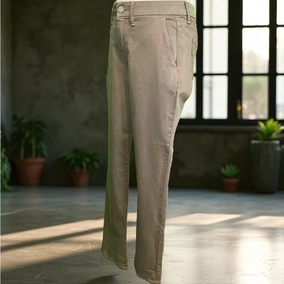 NWOT PAIGE ‘Rianne’ High-Waisted Cuff Jeans in “Seaweed Green” Size 23 - Picture 6 of 16